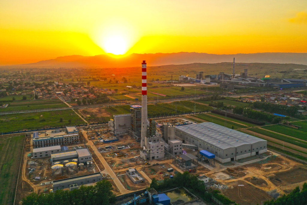 成立新绛中圣清洁能源有限公司，项目位于山西省三个精细化工园区之一的新绛经济技术开发区，是此省级经济技术开发区的特许经营热源点。